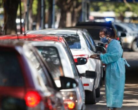 Vacinação para 64 anos começa no DF. Foto: Arthur Menescal/Especial Metrópoles