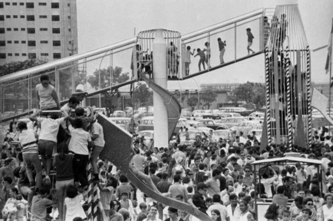 Exposição traz 40 anos do parque da cidade