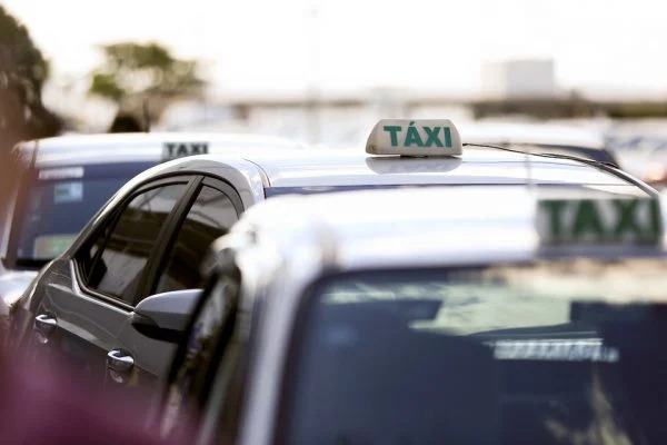 Taxistas: prazo para cadastro e renovação é prorrogado