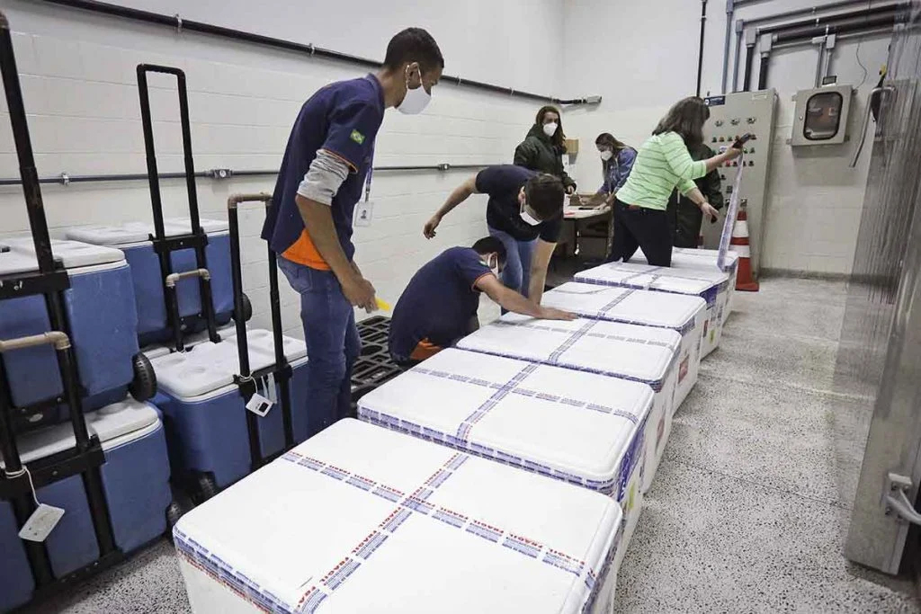 Janssen: GDF aguarda manifestação do Ministério da Saúde para saber se será seguro aplicar o imunizante na população. Foto: Breno Esaki/Agência Saúde DF