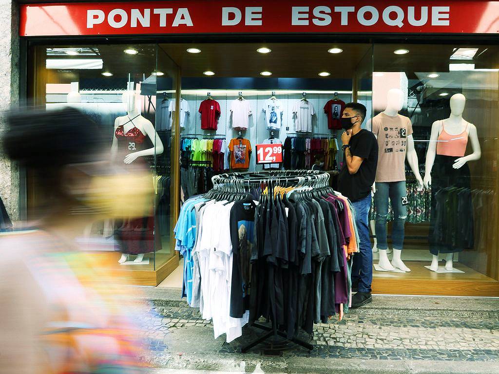 Pesquisas apontam tanto para satisfação do setor de vendas quanto para aumento na intenção de consumo. Foto: Tânia Rêgo/Agência Brasil