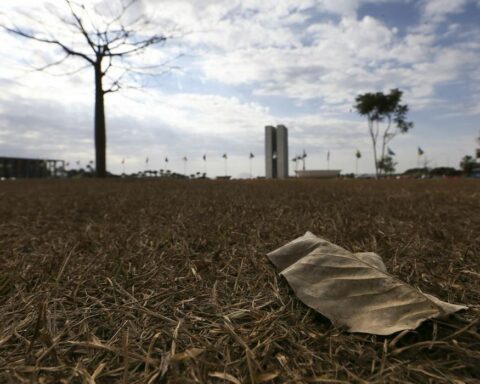 Seca deixa o tempo quente e Inmet prevê temperatura máxima de até 31ºC.