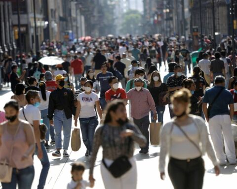 Opas: Variante do novo coronavírus já chegou a quase 20 países na região. Foto: Reuters/Luîs Cortes/Agência Brasil