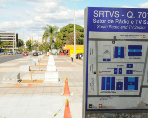 Setor Radio e TV Sul: GDF investiu R$ 4,5 mi, em mobilidade para pedestres, motoristas e pessoas com deficiência. Foto: Paulo H. Carvalho/ Agência Brasília