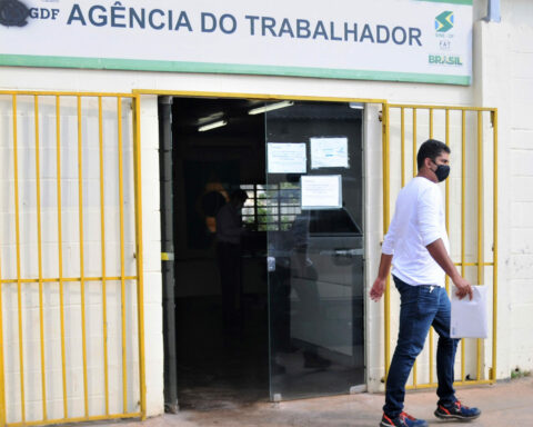 Desemprego no DF: Pesquisa revela que brasilienses entre 15 e 29 anos enfrentam dificuldades para ingressar no mercado profissional. Foto: Lucio Bernardo Jr