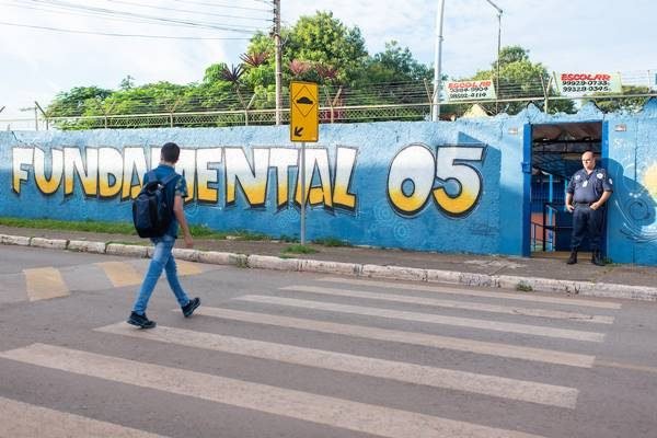 São substituições de aprovados chamados anteriormente e que não se apresentaram ou pediram para ficar no fim da fila. Foto: Hugo Barreto/Metrópoles