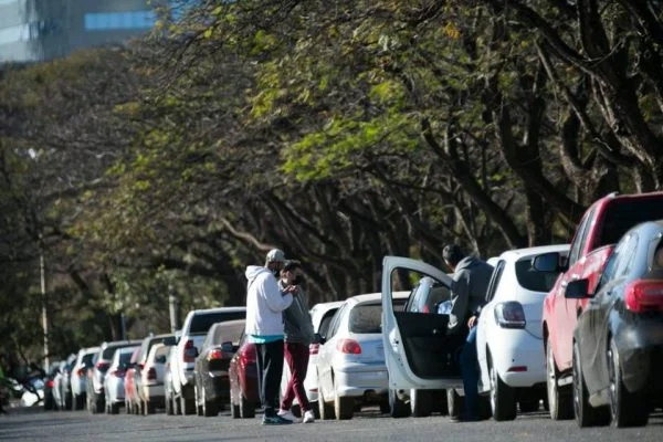 Vacinação no DF: Apenas a AstraZeneca está disponível em todos os 55 postos que aplicam a 2ª dose de imunizante. Foto: Rafaela Felicciano/Metrópoles