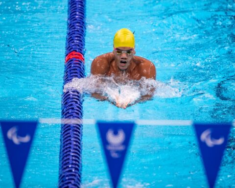 Wendell tem 23 anos e nada pela Classe S11 (nados livre, costas e borboleta para nadadores com deficiência visual). Foto: Comitê Paralímpico Brasileiro