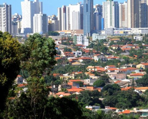 Legalização dos imóveis: quem pagar à vista terá 25% de desconto. Foto: Paulo H. Carvalho/Agência Brasília