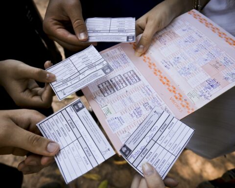 Vacinação: Dose de reforço para idosos acima de 80 anos também estará disponível. Foto: Breno Esaki/Agência Saúde