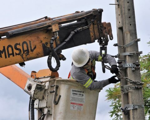 Desligamento da rede de energia será necessário para podas de árvores e melhorias na rede. Foto: Agência Brasília