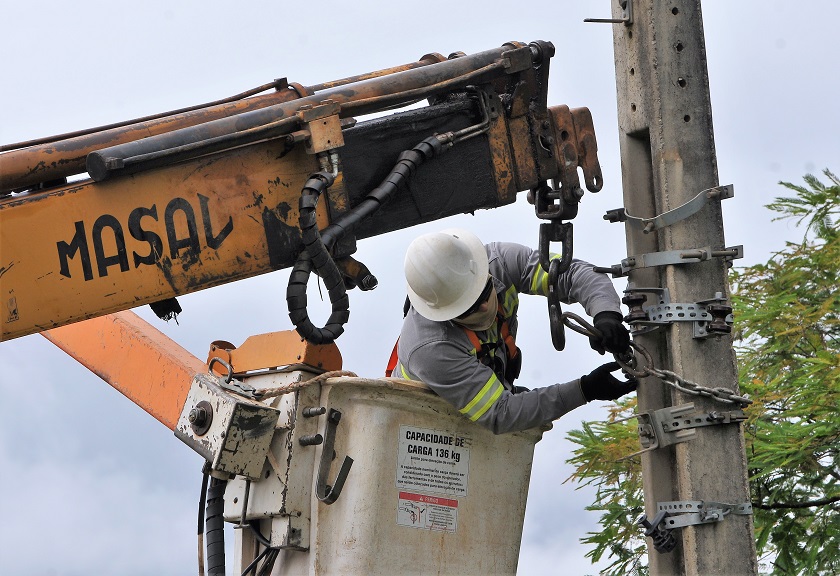 Desligamento da rede de energia será necessário para podas de árvores e melhorias na rede. Foto: Agência Brasília