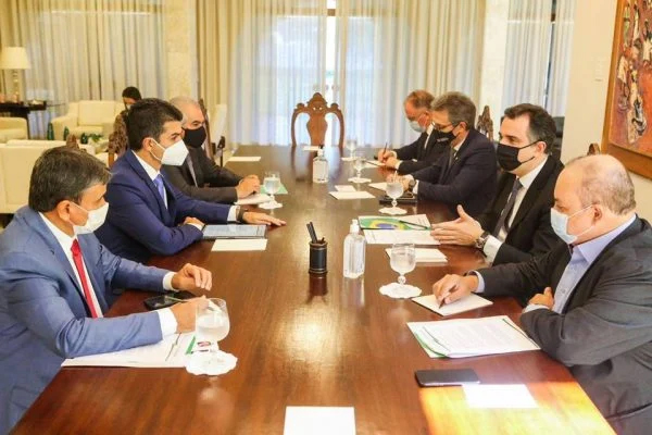 Reunião dos Poderes: Este é o segundo encontro de chefes dos Executivos locais em pouco mais de uma semana. Foto: Pedro Gontijo/ Senado Federal