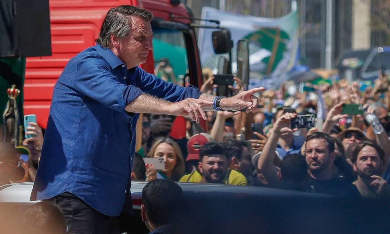 'Ou o chefe desse poder enquadra o seu ou esse poder pode sofrer aquilo que nós não queremos', disse Bolsonaro. Foto: Reprodução/O Globo