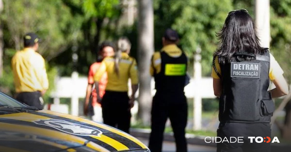 Detran utilizou as redes sociais para informar que “as negociações para o lançamento do edital estão em estágio avançado”. Foto: Rafaela Felicciano/Metrópoles