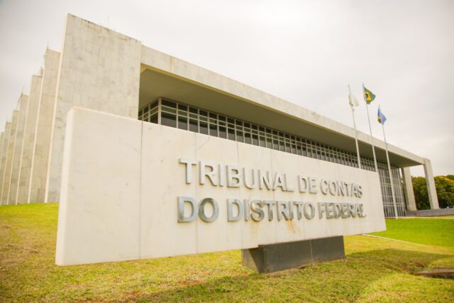 Contas: Conselheiros elogiaram superávit de R$ 1,4 bi mesmo com gastos extras da pandemia e os investimentos em obras. Foto: Tony Oliveira/Agência Brasília