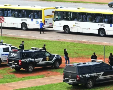 Sexta, 19, a Justiça liberou 1.979 detentos da Papuda e do CPP, no penúltimo saidão do ano. Foto: Ed Alves/CB/D.A. Press.