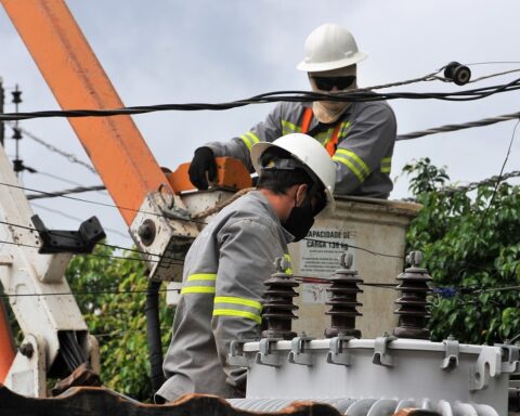 Manutenção: Algumas localidades das duas regiões ficarão temporariamente sem energia. Foto: Agência Brasília