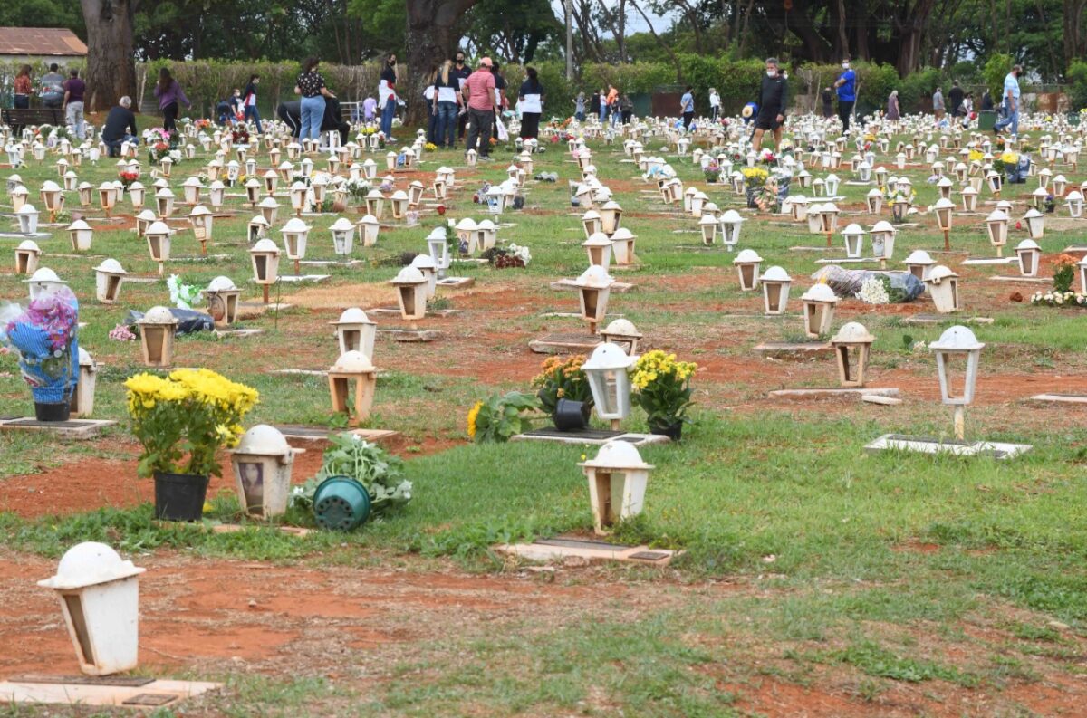 Governo ofereceu atendimento psicossocial, serviços de orientação funeral e ouvidoria neste feriado de Finados. Foto: Divulgação/Sejus