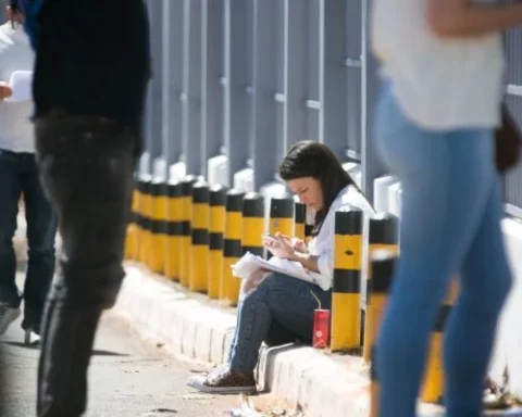 Há oportunidades para todos os níveis de escolaridade. No Distrito Federal, são três concursos com inscrições abertas. Foto: Rafaela Felicciano/Metrópoles