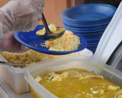 Merenda: Abastecimento de frango, peixe, frutas e verduras será concluído até o fim da semana. Foto: Divulgação/Secretaria de Educação