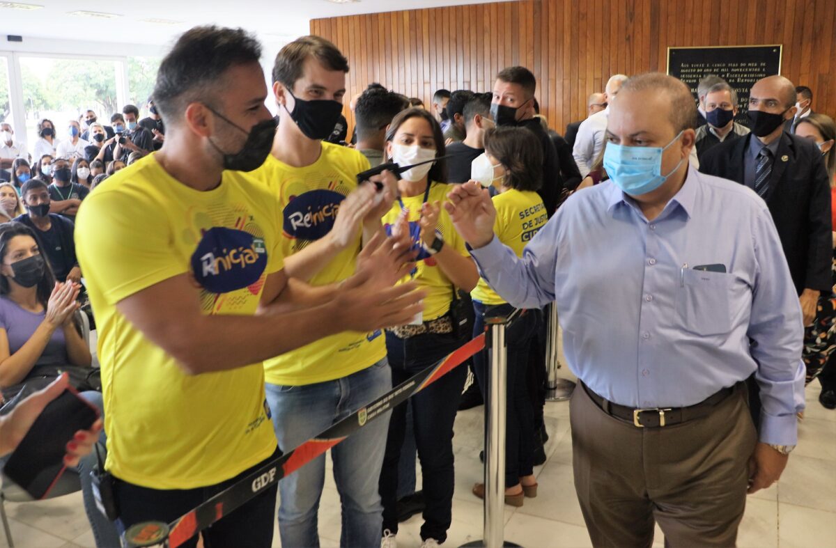 Governador assinou convocações segunda e lançou Programa Reiniciar; desde 2019, carreira já foi reforçada com 702 servidores. Foto: Renato Alves/Agência Brasília