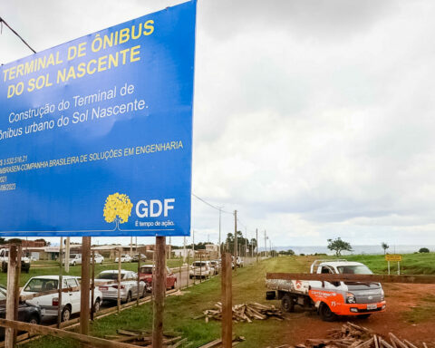 Início das obras para restaurante comunitário e terminal foi autorizado nesta terça pelo governador beneficiará mais de 150 mil pessoas. Foto: Renato Alves/Agência Brasília