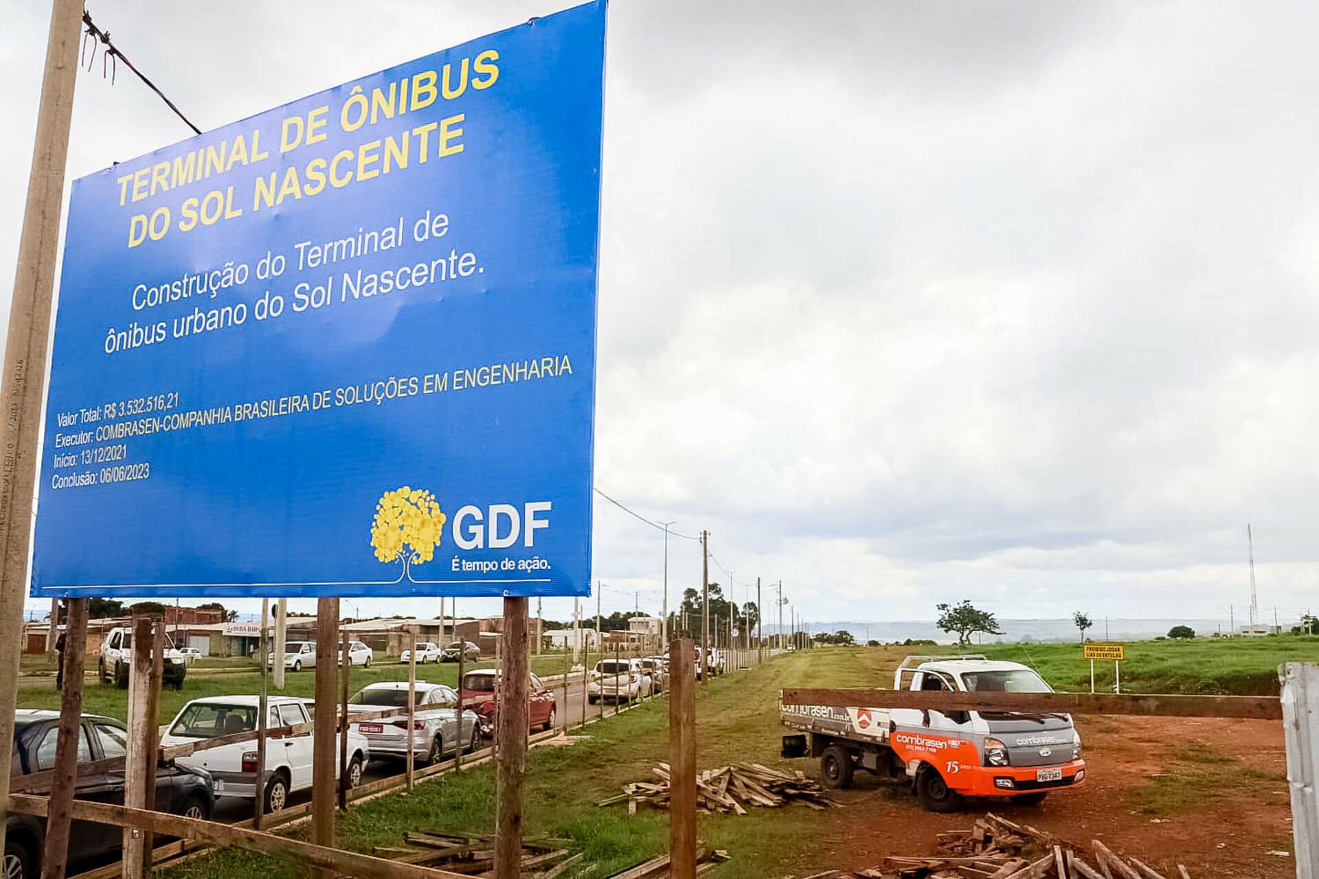 Início das obras para restaurante comunitário e terminal foi autorizado nesta terça pelo governador beneficiará mais de 150 mil pessoas. Foto: Renato Alves/Agência Brasília