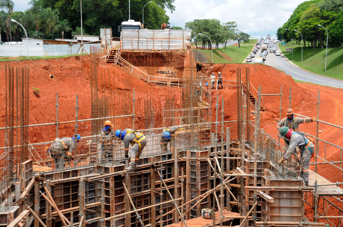 Obras: Elevados, com investimentos de R$ 10 milhões e geração de mais de 500 empregos, beneficiarão 20 mil motoristas diariamente. Foto: Lúcio Bernardo Jr/Agência Brasília