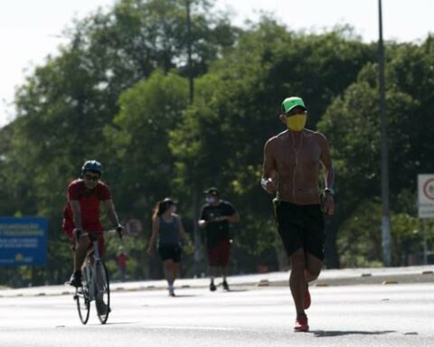 Decreto encerrou interdição na W3 Sul, mas manteve fechamento do Eixo Rodoviário aos domingos e feriados. Foto: Rafaela Felicciano/Metrópoles