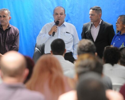 Em visita ao Itapoã, governador Ibaneis Rocha esteve com empresários, que elogiaram medidas que possibilitam o fortalecimento da economia. Foto: Renato Alves/Agência Brasília