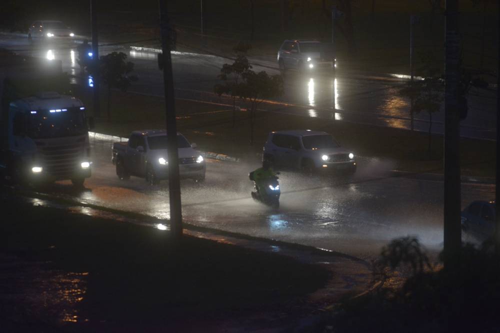 Céu deve se manter nublado, com chuviscos no sábado e pancadas de chuva no domingo. Foto: Divulgação