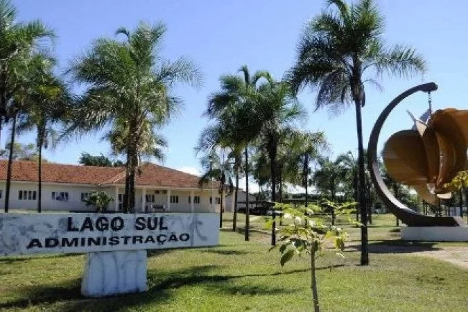 São obras de drenagem, construções de calçadas e reforma da 10° delegacia ; água captada será direcionada para o Paranoá. Foto: Pedro Ventura/Agência Brasília