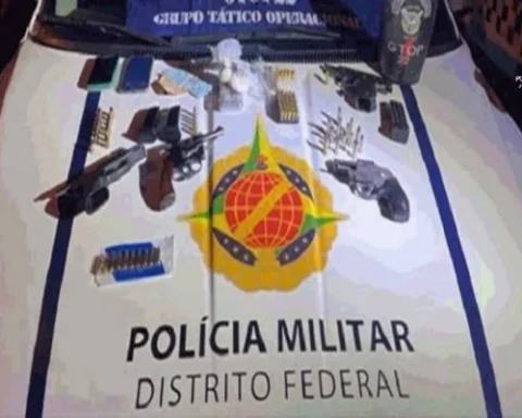 Os vigilantes estavam encostados em um carro e ficaram nervosos quando policiais militares fizeram a abordagem. Foto: Divulgação/PMDF