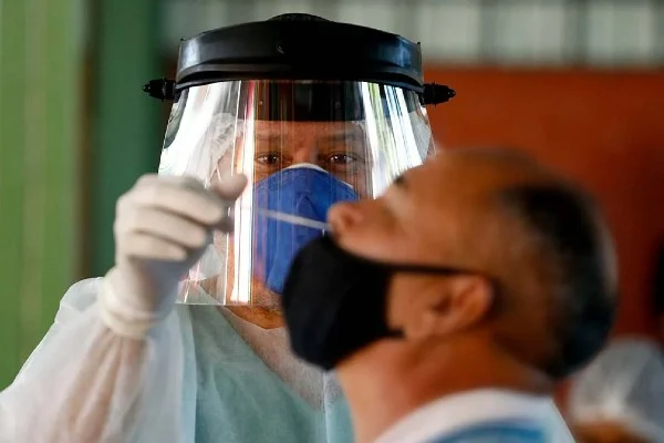 Flurona é o nome dado a um paciente que é contaminado ao mesmo tempo pela Covid-19 e pela Influenza. Foto: Vinícius Schmidt/Metrópoles