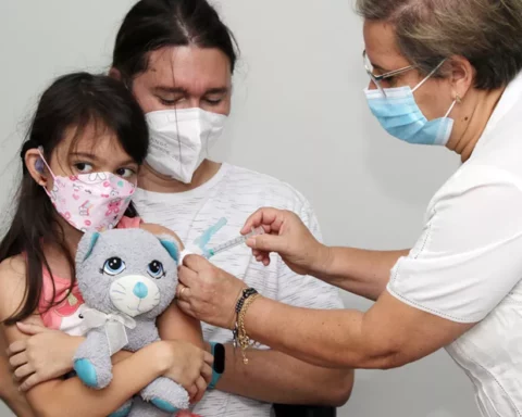 Até o momento, foram aplicadas mais de 5 mil doses da vacina, sendo 1,3 mil na segunda-feira, 17. Foto: Sandro Araújo / Agência Saúde do DF