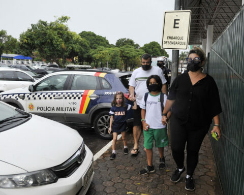 Batalhão de Policiamento Escolar e o de Trânsito se unem em ações de reforço no combate à criminalidade e fiscalização. Foto: Renato Araújo/Agência Brasília