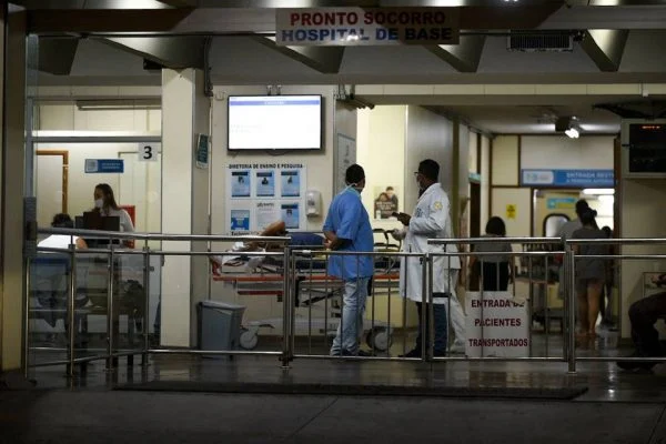 Secretaria disse que espera zerar número de pacientes à espera de cirurgias até fim do ano. Foto: Jacqueline Lisboa/ Metrópoles