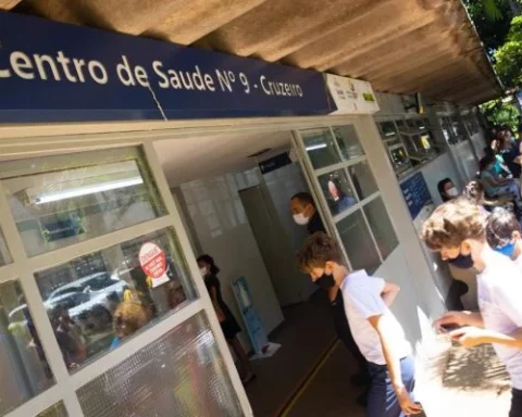 A aplicação dos imunizantes ocorre em locais específicos. Saiba quais são os pontos de vacinação em cada região administrativa. Foto: Igo Estrela/Metrópoles