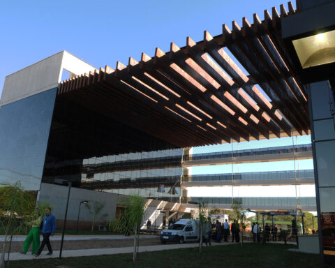 Editais: Recursos serão aplicados, por exemplo, na promoção e participação em eventos acadêmicos e cursos de rápida duração. Foto: Tony Winston/Agência Brasília