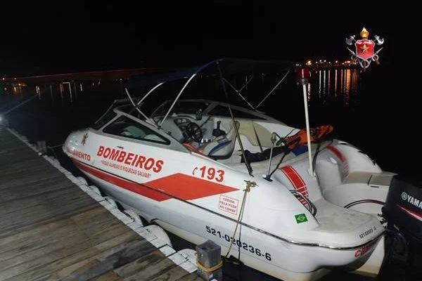 Afogamento: Vítima tinha sido vista pela última vez às 23h20, indo em direção ao píer. Foto: CBMDF/Divulgação