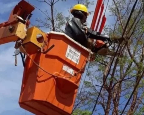 Interrupção no fornecimento de energia, a partir das 9h, será necessária para realização de serviços na rede elétrica. Foto: Ceb/ Divulgação