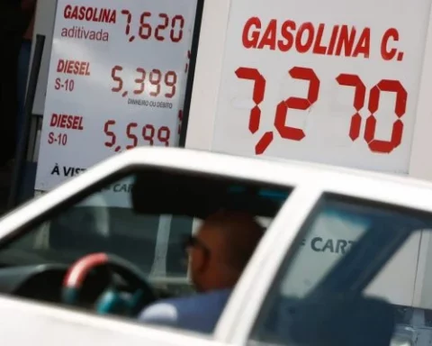 Gasolina: Especialistas explicam como o conflito entre Rússia e Ucrânia impacta na disparada do preço dos combustíveis no Brasil. Foto: Vinícius Schmidt/Metrópoles