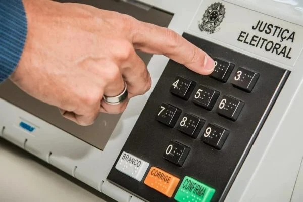 As movimentações devem se concretizar no início de março. Quatro devem concorrer à Câmara Legislativa nessas eleições. Foto: Hugo Barreto/Metrópoles