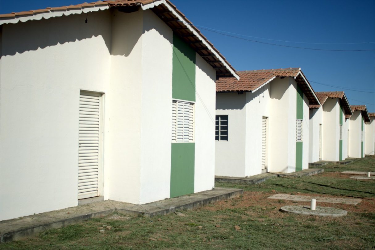 Ao todo serão construídas 100 moradias em Mozarlândia. As 26 primeiras unidades foram construídas com recursos do Crédito Parceria. Foto: Agehab