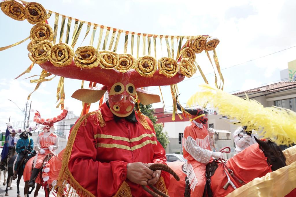 As tradicionais celebrações das Cavalhadas serão retomadas a partir do mês de junho. Fotos: Hegon Corrêa, Lucas Diener e Cristiano Borges