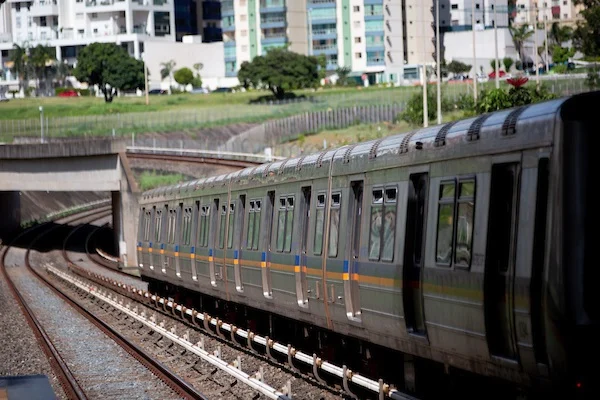 Metrô-DF: Problema foi registrado em Samambaia, na manhã desta quarta-feira (20/4). Falha ocorreu por volta das 6h. Foto: Rafaela Felicciano/Metrópoles