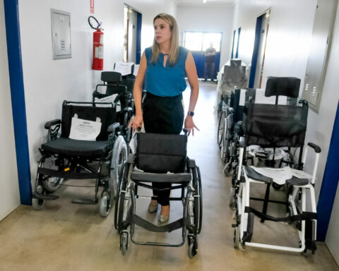 Órteses e Próteses: Aparelhos são comprados ou fabricados pela Oficina Ortopédica e distribuídos pelo Núcleo de Atendimento Ambulatorial. Foto: Renato Araújo / Agência Brasília