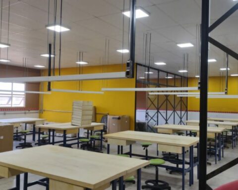 Na foto, novo laboratório da Escola do Futuro Luiz Rassi, em Aparecida de Goiânia. Foto: Sedi