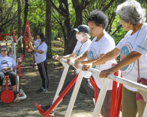 Idosos: Pessoas com 60+ anos serão 16,6% dos habitantes. O índice de envelhecimento, em 10 anos, será de 95%. Foto: Paulo H. Carvalho/Agência Brasília